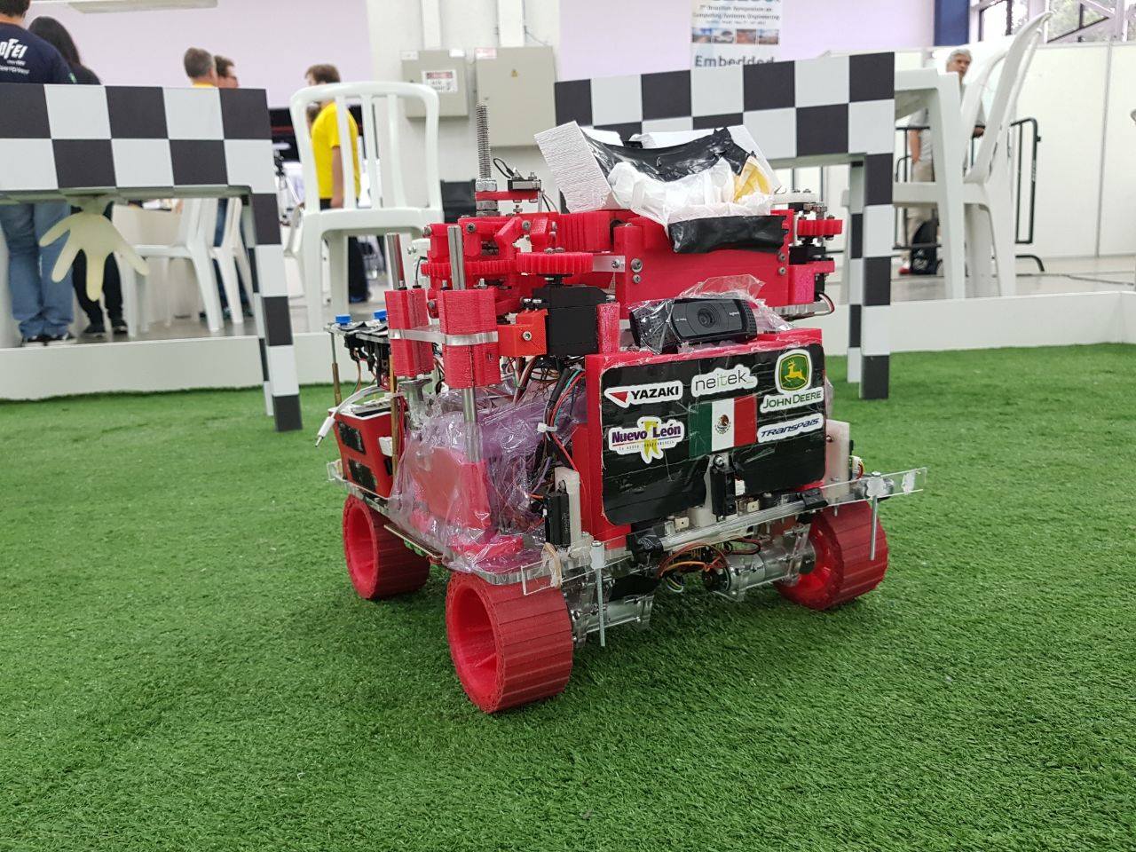 El Mito, robot con el compitió el equipo del Tec