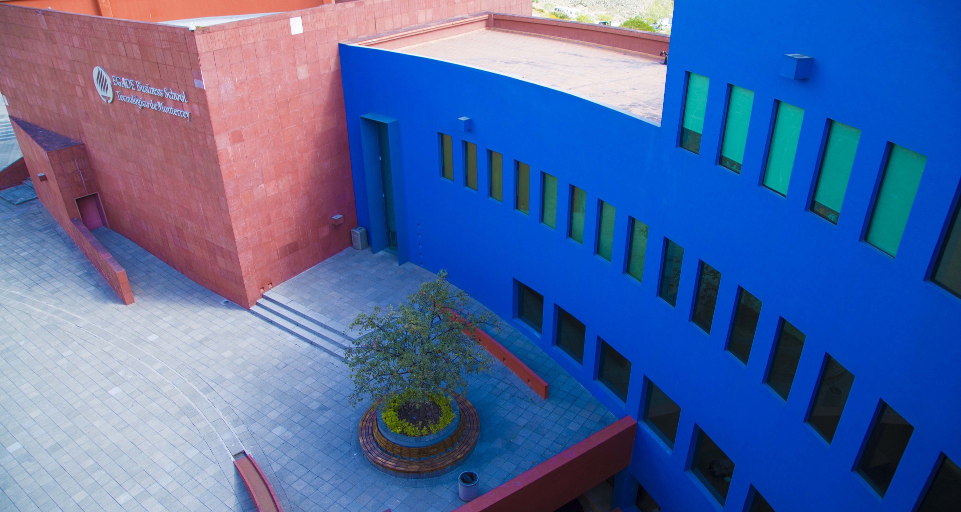 Edficio de EGADE Business School Monterrey.
