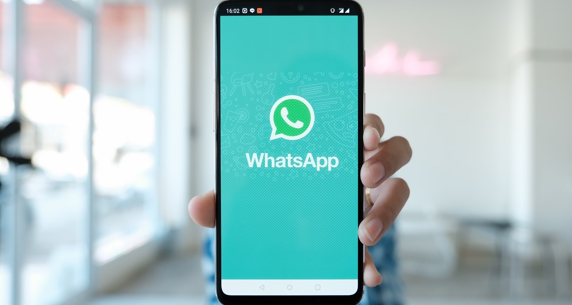 WhatsApp: cómo añadir contactos sin saber su número 3 politicas whatsapp