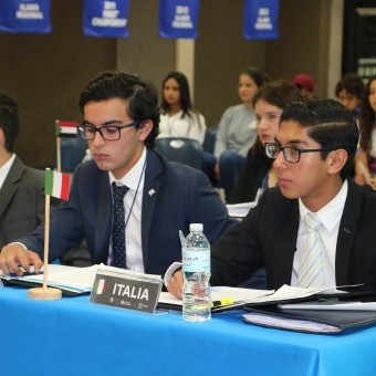 Delegados de Israel e Italia