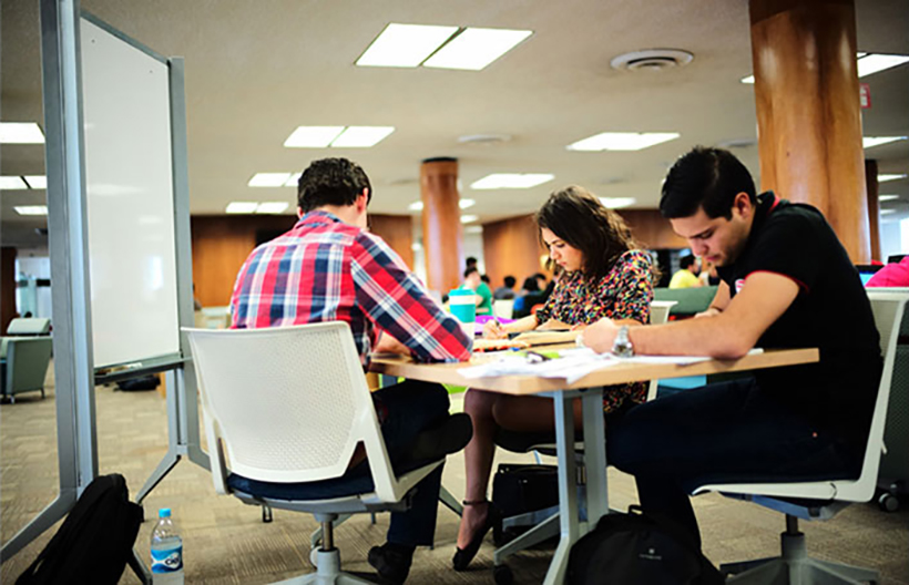 Estudiantes del Tecnológico de Monterrey