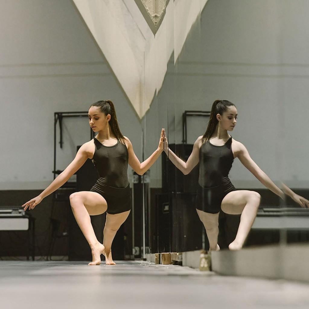 Alumna realizando ballet
