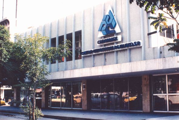 1977 Instalaciones Chapultepec Universidad en Guadalajara