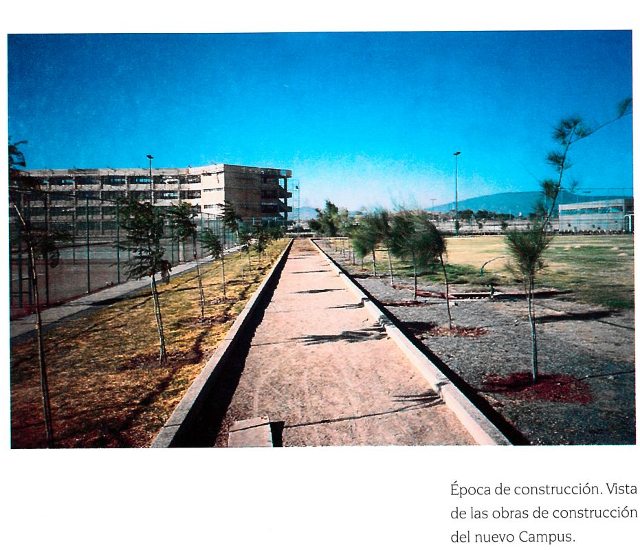 1991 Inauguración oficial campus universidad en Guadalajara