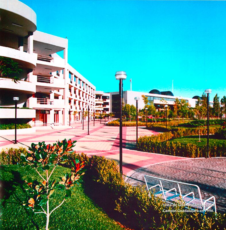 1991 Inauguración Tec oficial universidad en Guadalajara