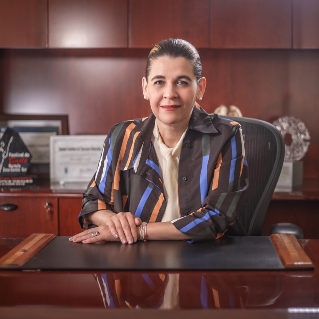 Directora General Claudia Gallegos Cesaretti, TEC Campus Toluca