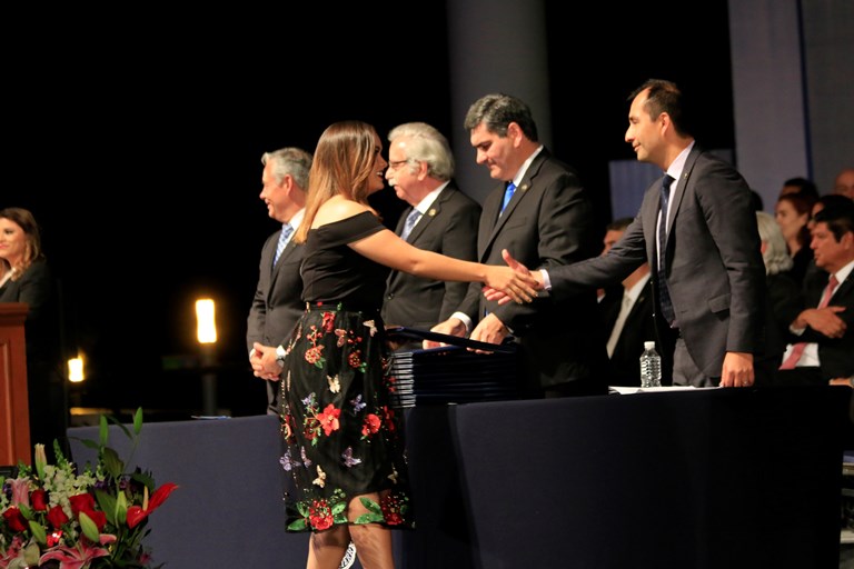 Un total de 455 graduados de profesional y 67 de posgrados fueron otorgados por el Tecnológico de Monterrey en Guadalajara durante la ceremonia de graduación. 