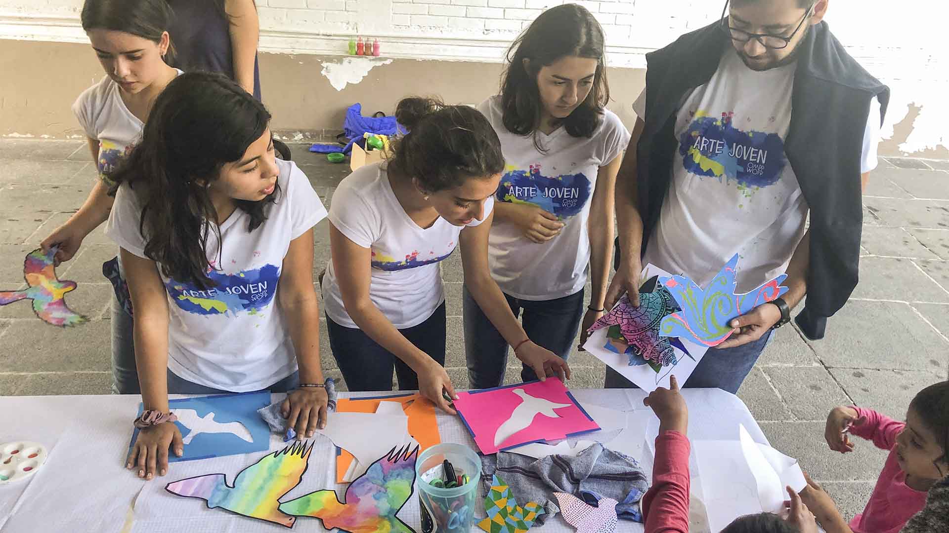 Organización Arte Joven aplicando Arte Terapia en AMANC Morelia