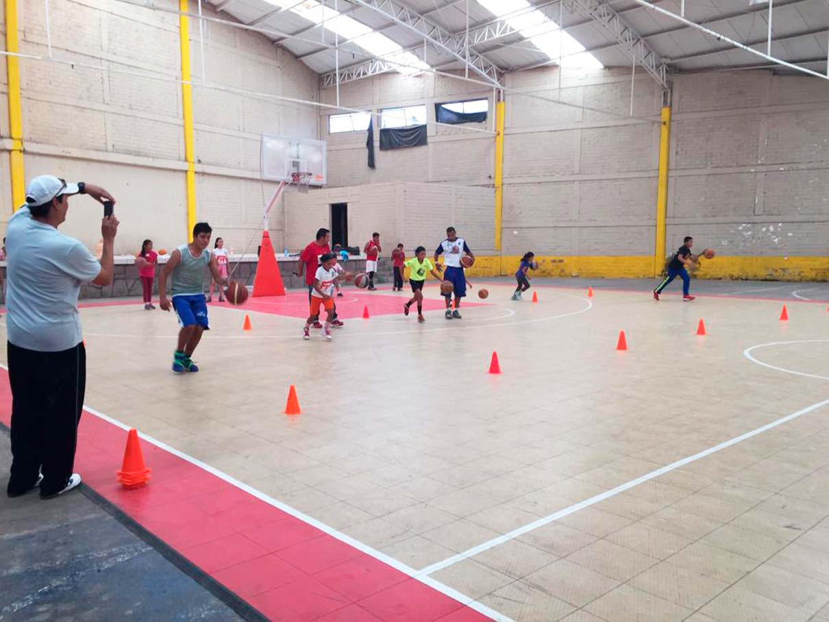 Korina Medellín lidera un programa de apoyo a niños y jóvenes mediante el deporte en el estado de Zacatecas