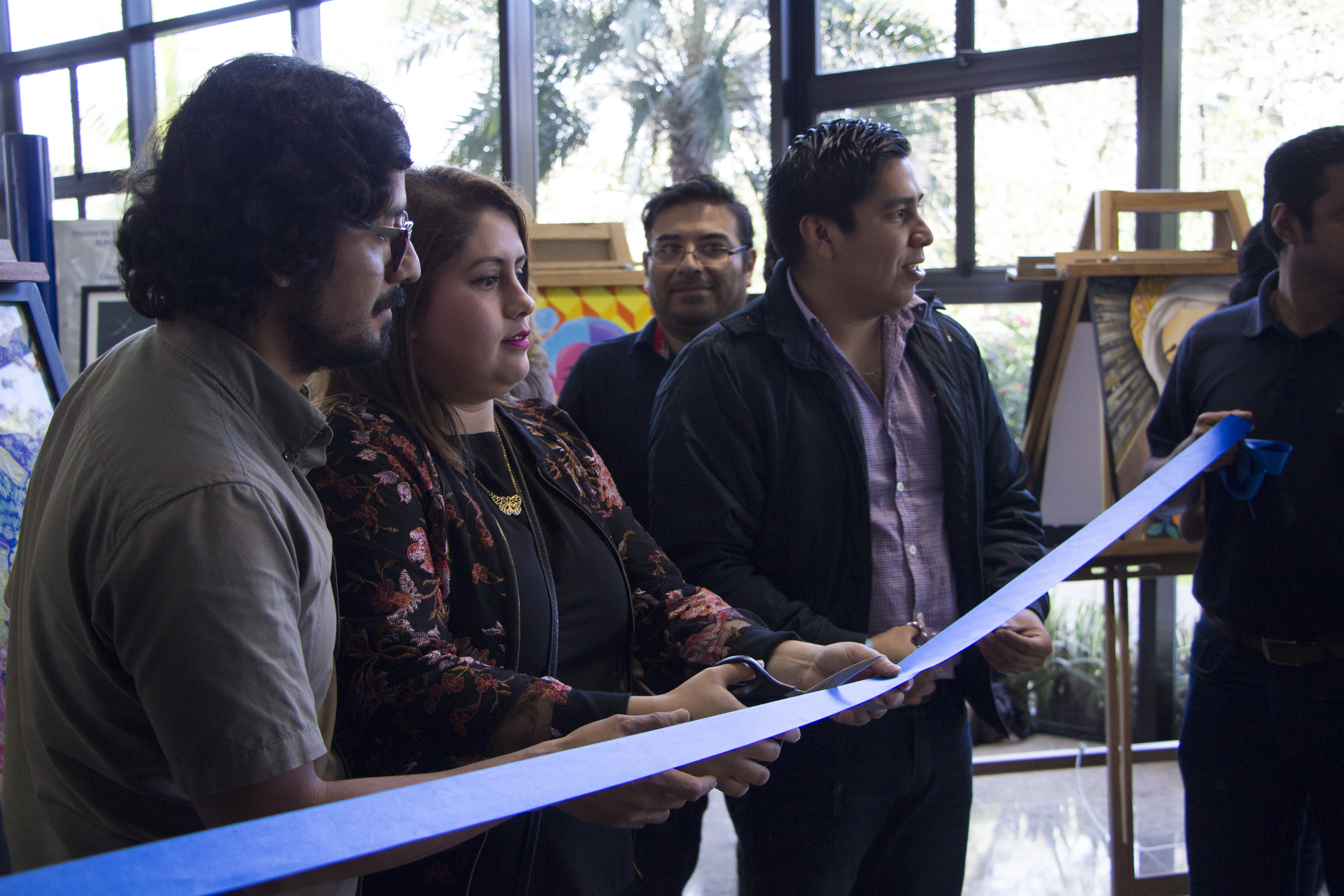 La biblioteca del Tecnológico de Monterrey en Veracruz se transforma en un recinto lleno de magia y color con la exposición pictórica de "VERARTE".
