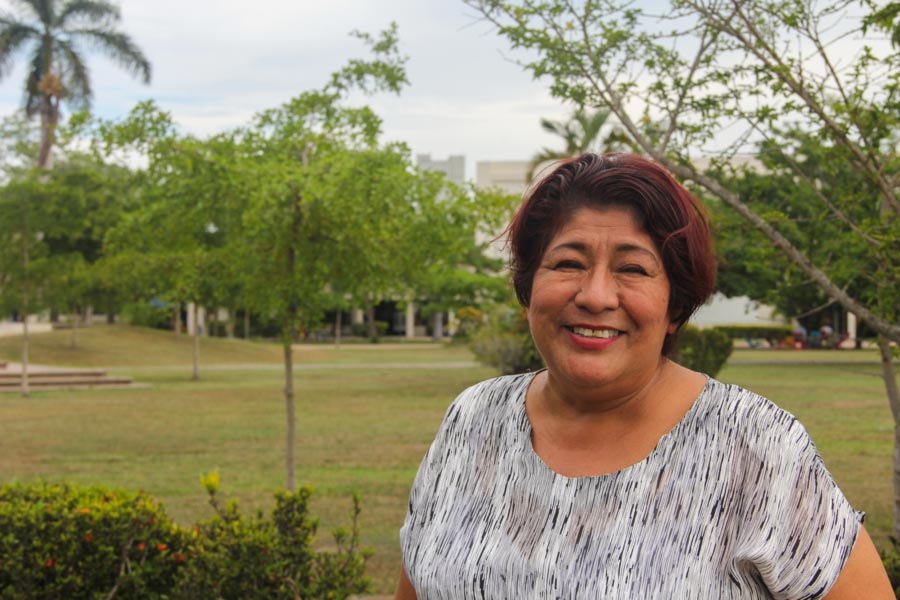 Emilia lleva 31 años trabajando en el campus Tampico.