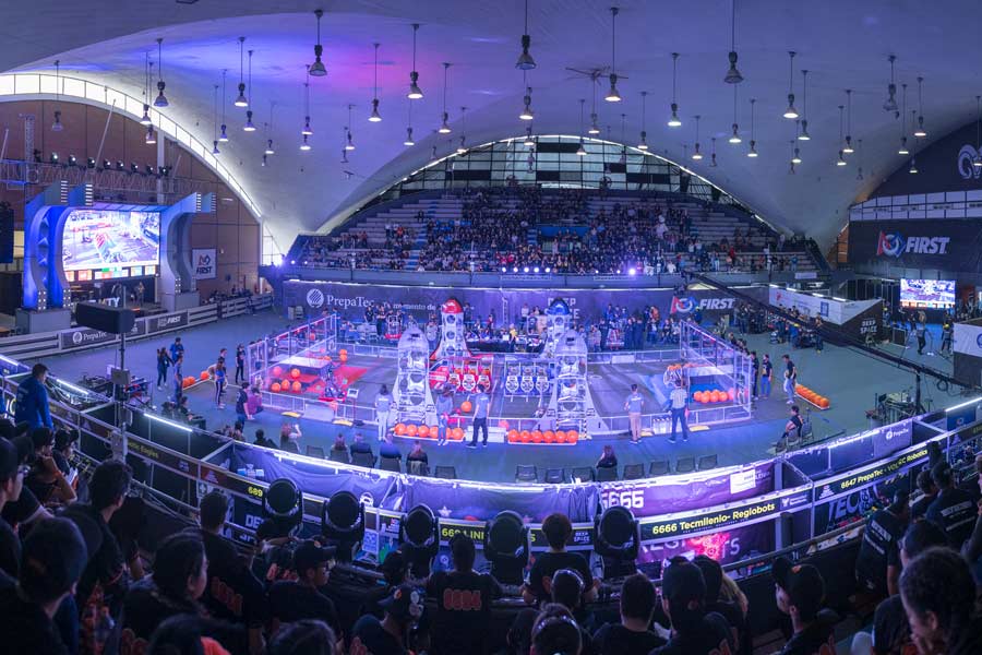 El Tec de Monterrey ha realizado en sus campus varios regionales del Torneo de robótica FIRST