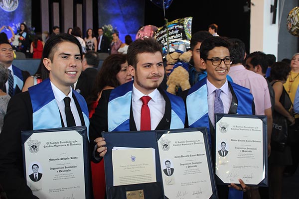 Graduados de la generación Mayo 2018 del campus Monterrey