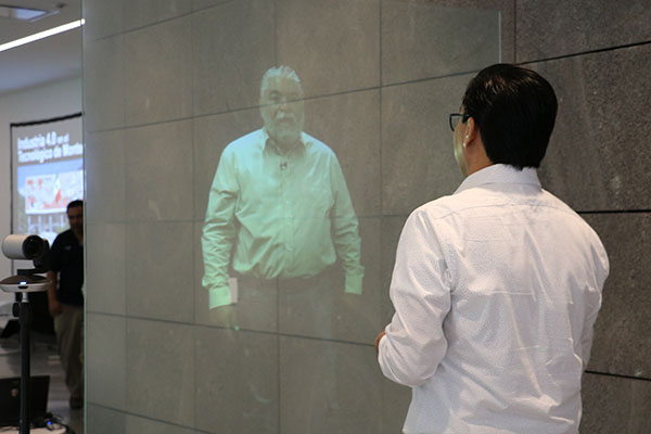 El proyecto “Profesor Avatar” es un modelo de telepresencia desarrollado en el Tecnológico de Monterrey