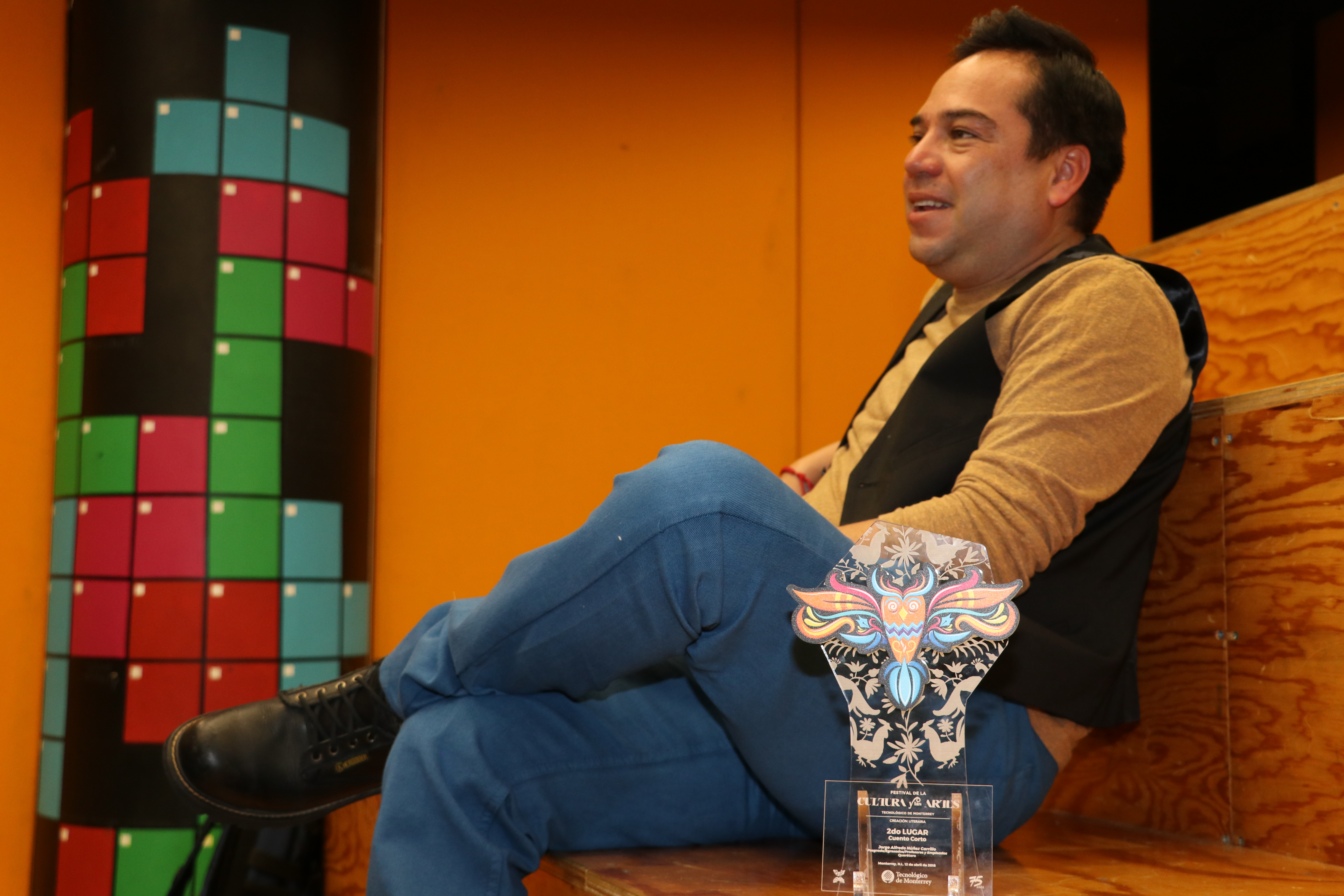 Jorge Núñez, acreedor del segundo lugar al concurso de Creación Literaria