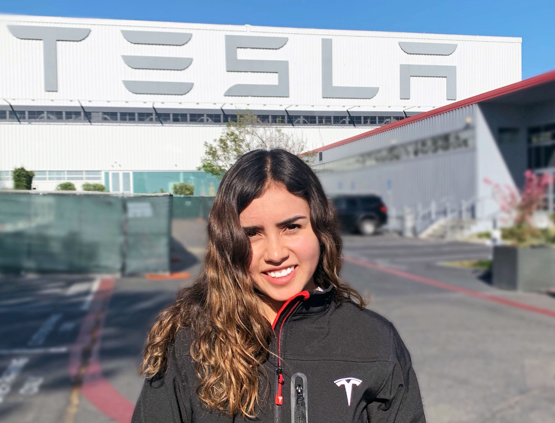 Alumna del Tec participa en estancia de investigación en Tesla