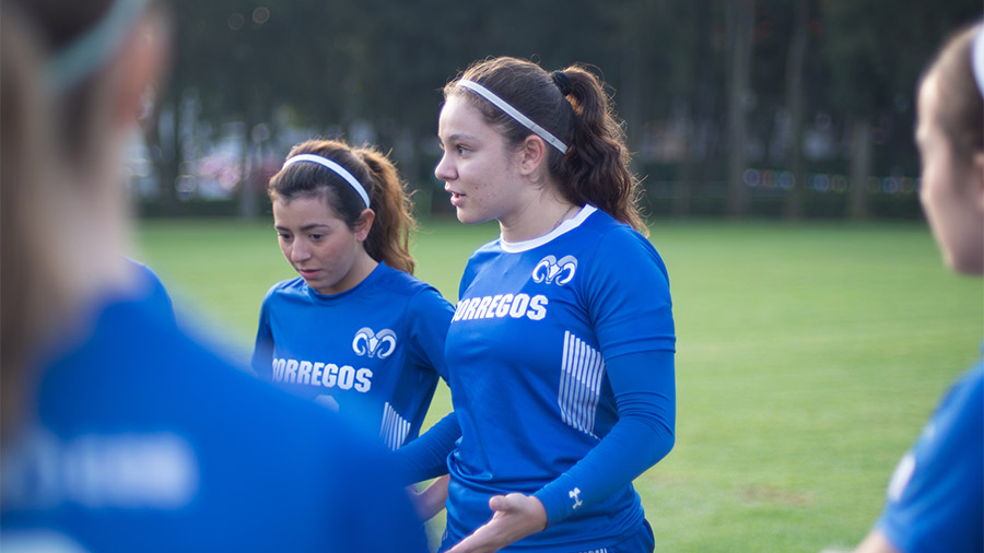 Isabel Pablos capitana del equipo de fútbol femenil de campus Ciudad Obregón