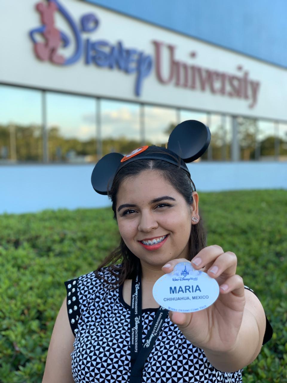Maria-Fernanda-en-Disney-University
