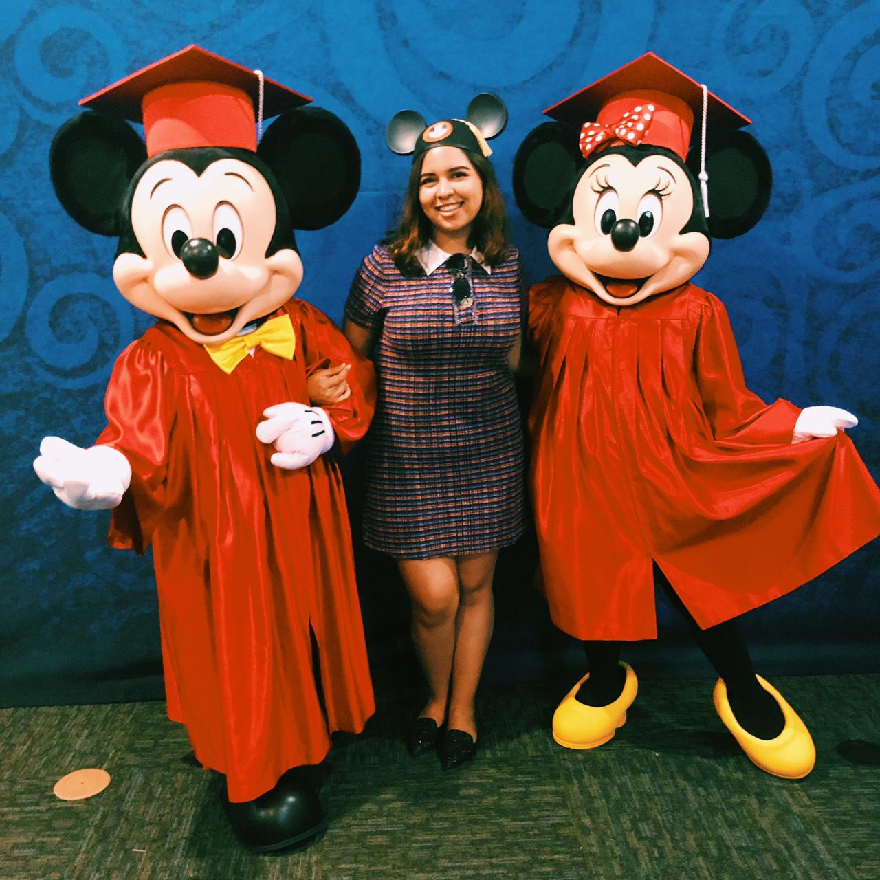 Graduacion-de-Maria-en-Disney-University