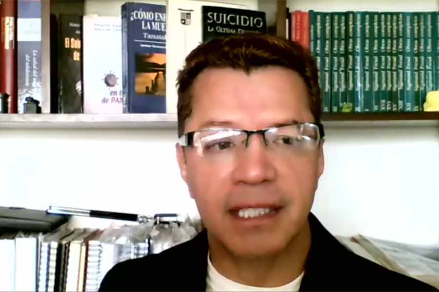 El especialista Alejandro Águila explicó la postvención del suicidio