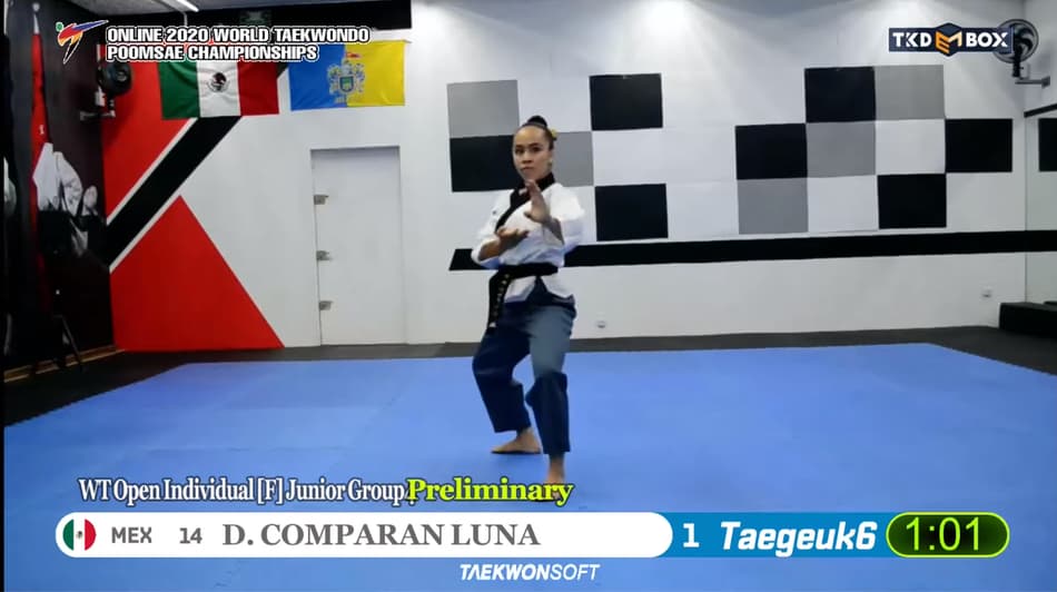 Dayra Comparan alumna de PrepaTec Guadalajara durante su participación en el Online 2020 World Taekwondo Poomsae Championships