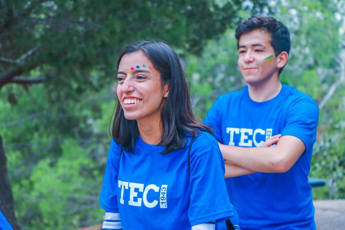 alumnos-tec-de-monterrey-campus-zacatecas-azul-educacion-estudiantes