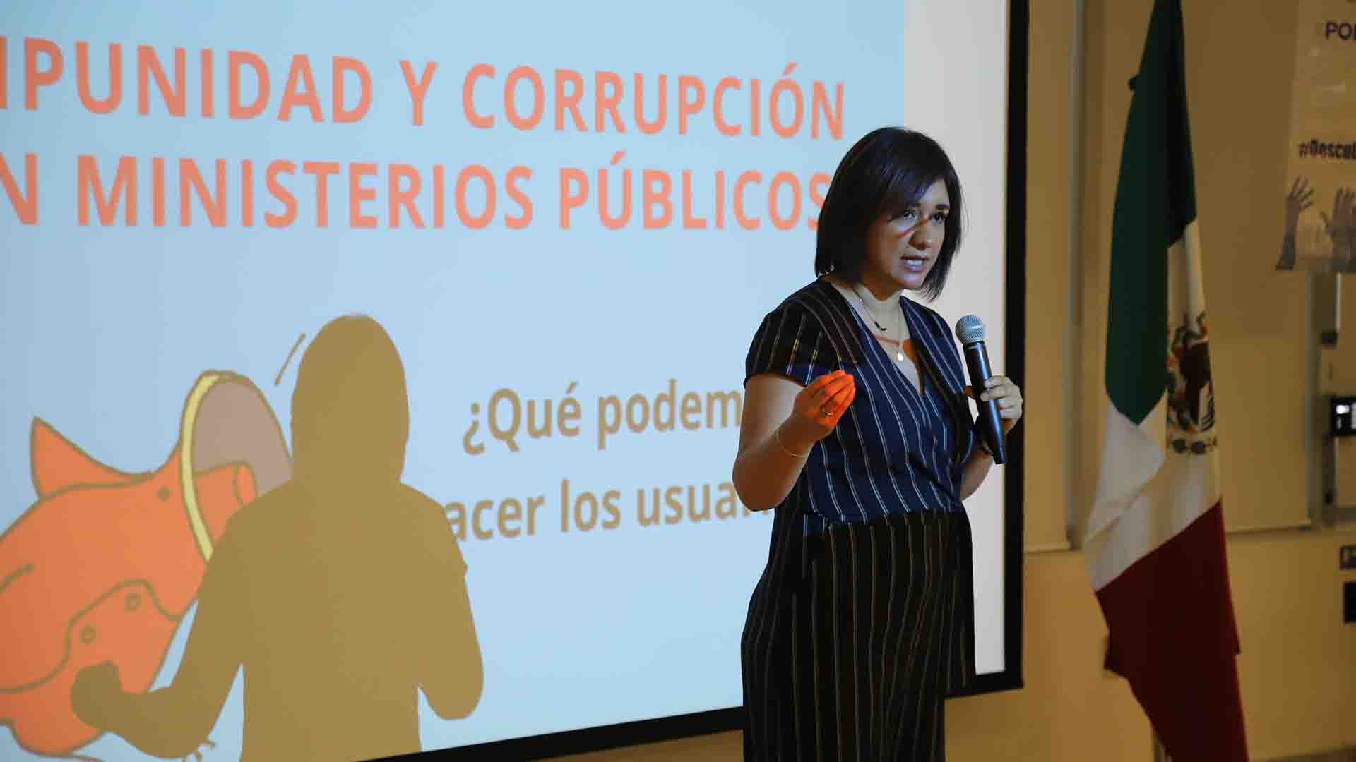Ángeles Estrada, directora ejecutiva de la iniciativa de Transparencia y Anticorrupción; 