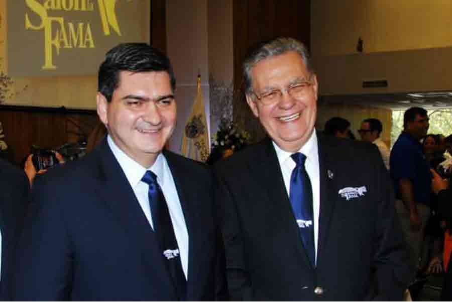David Gara, rector y presidente del Tec de Monterrey, y Ramón de la Peña