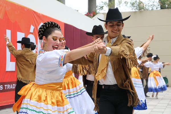 Bailable Día del Patrimonio Cultural de Nuevo León Campus Monterrey