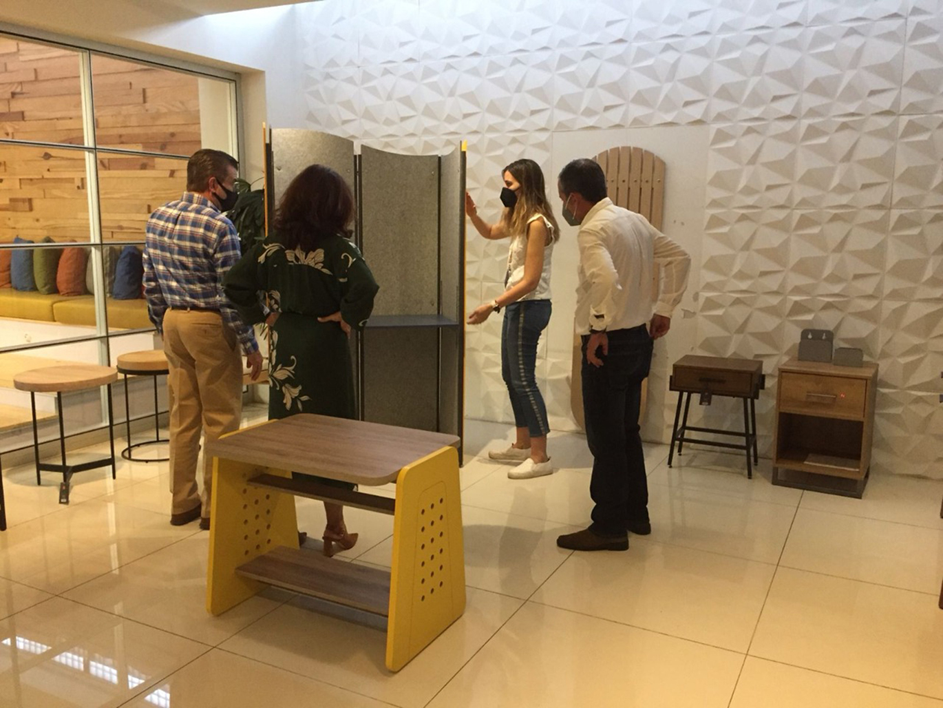 Los alumnos del Tec Guadalajara han diseñado mobiliario para la oficina en casa en Nueva York y lo estarán exponiendo.