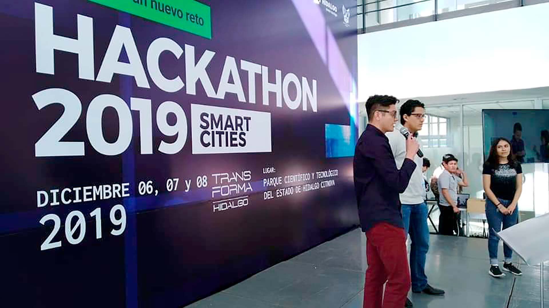 Presentación de electrobocks en Hackathon 2019