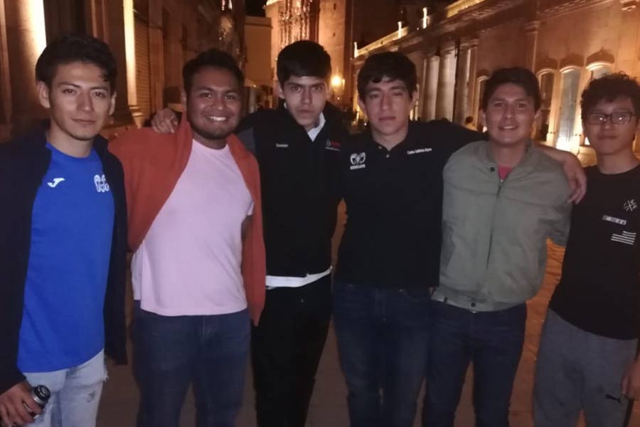 2018. De izquierda a derecha, el equipo de ajedrez: Isaac, Juan Luis, Demian, Guillermo, Rodolfo y Miguel.