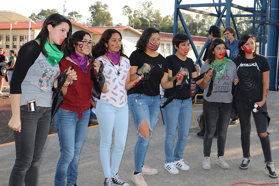 Alumnas unidas contra violencia femenina