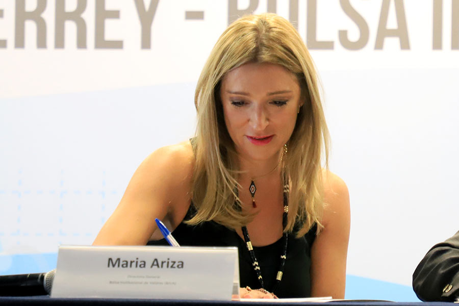 María Ariza.