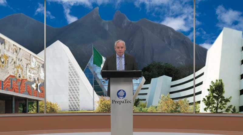 Mario Adrián Flores, vicepresidente Región Monterrey, Entrega Diplomas y certificados IB PrepaTec