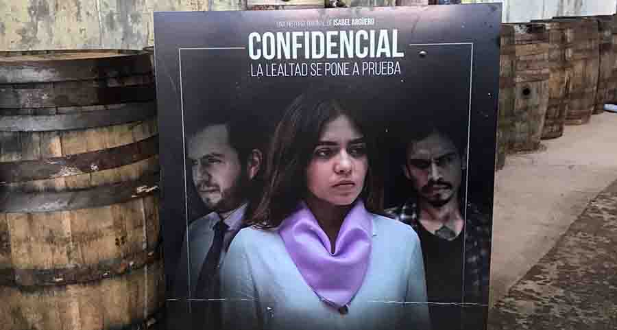 Estudiantes del Tec campus Querétaro culminan la producción de la miniserie “Confidencial” con un formato de carácter innovador.