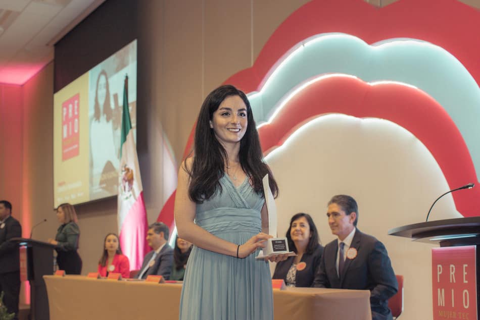Premio Mujer Tec 2020 galardón a mujeres innovadoras que transforman su entorno