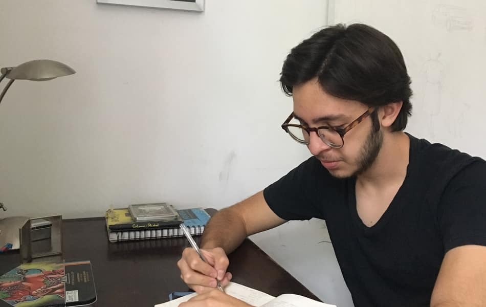 Alumno de PrepaTec Guadalajara gana primer lugar en concurso de poesía en Vibrart