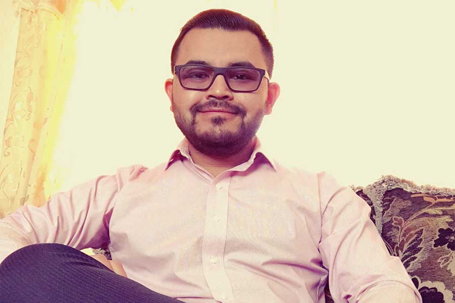 Joel Ramírez maestro de la Escuela de Ingenieria y Arquitectura, Arte y Diseño del campus Chihuahuadel campus