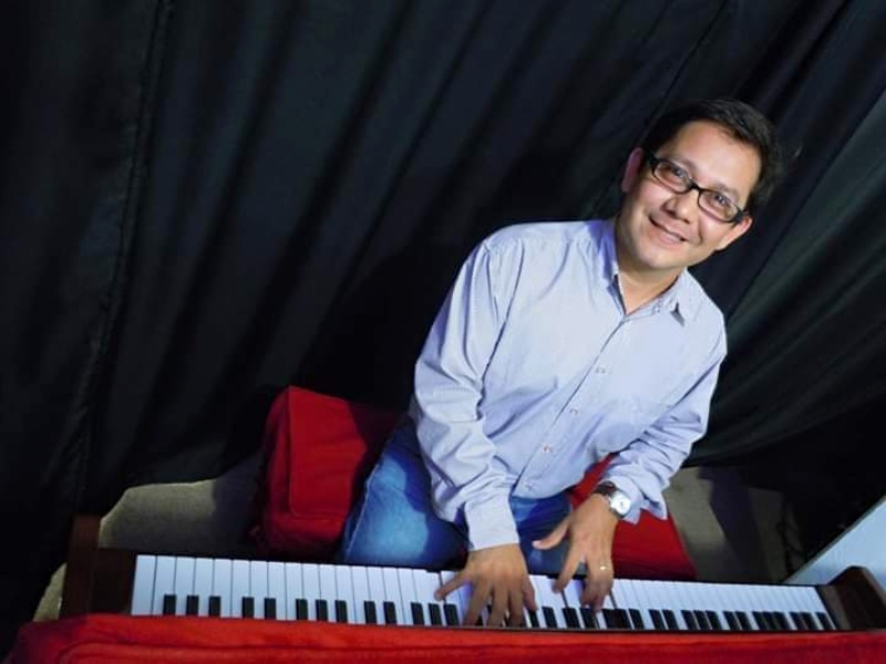 Tony Barragán, maestro de música en el Tec Tampico