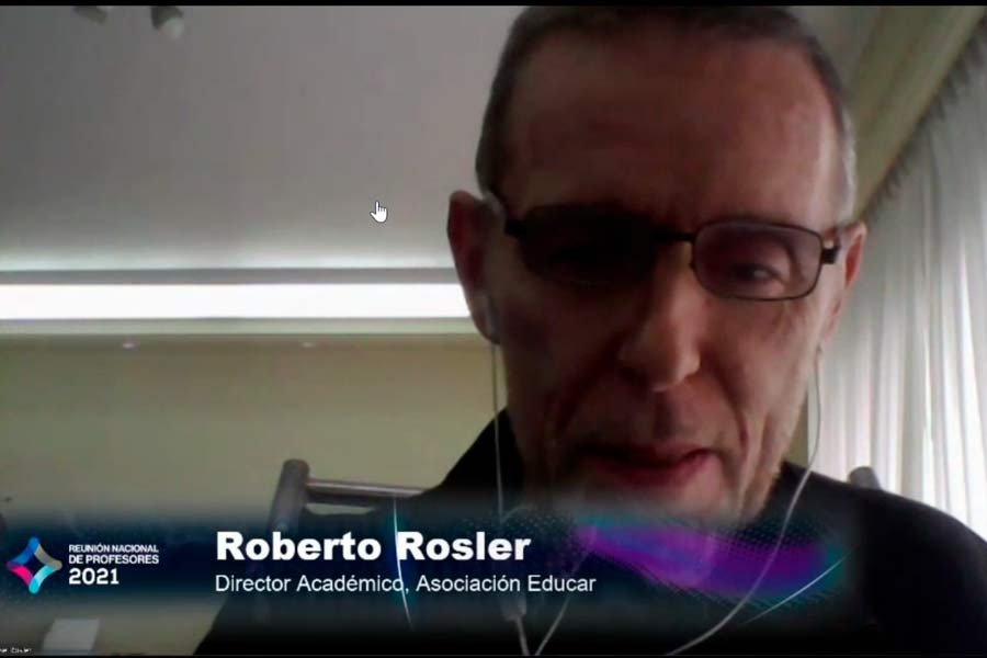 El doctor Roberto Rosler compartió algunos aspectos a tomar en cuenta al migrar a las aulas híbridas.