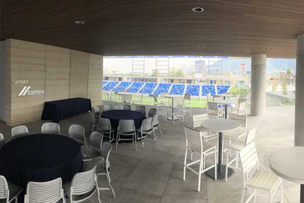 Terraza con vista al estadio