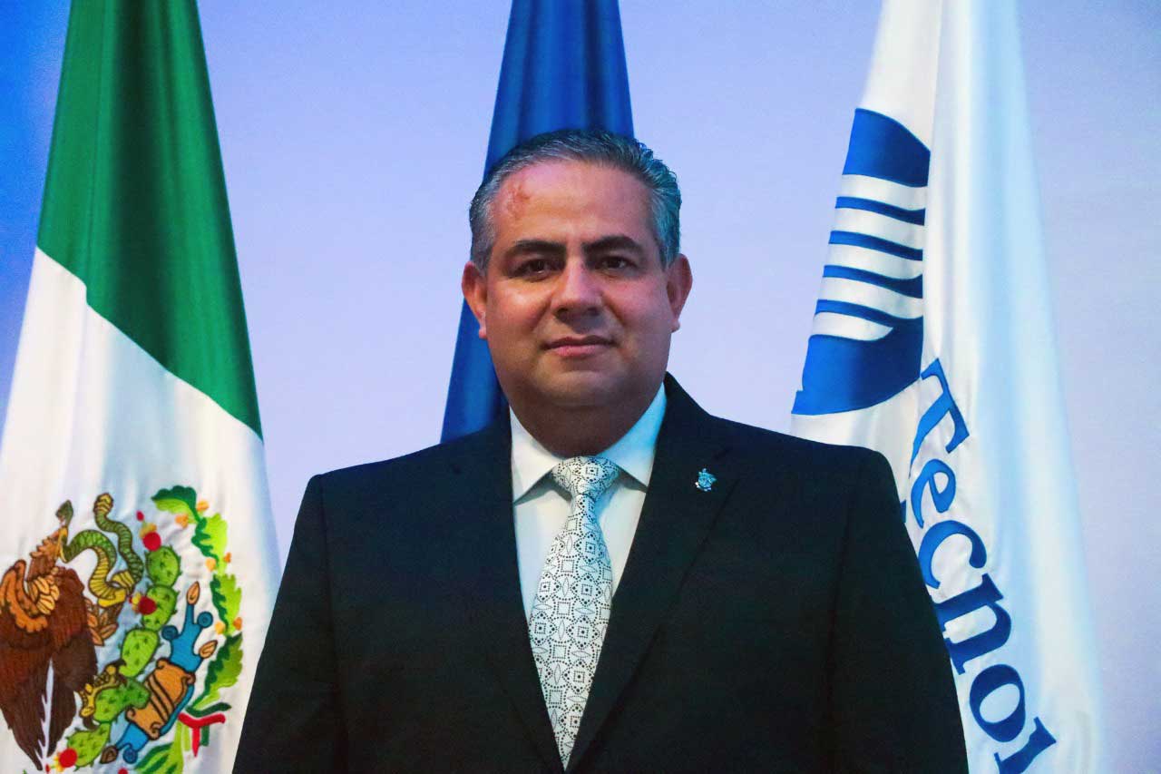 Director general del Tec campus San Luis