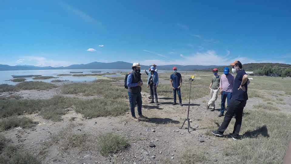 visita de campo lago de Cuitzeo por profesores estudiantes tec campus morelia para restauración