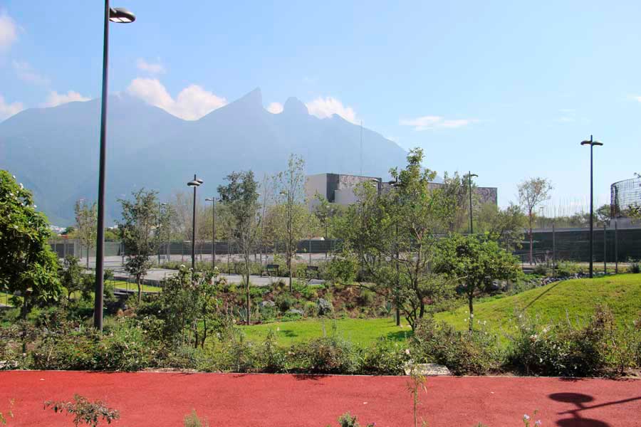 Vista desde el interior del nuevo Parque Central del Tec de Monterrey