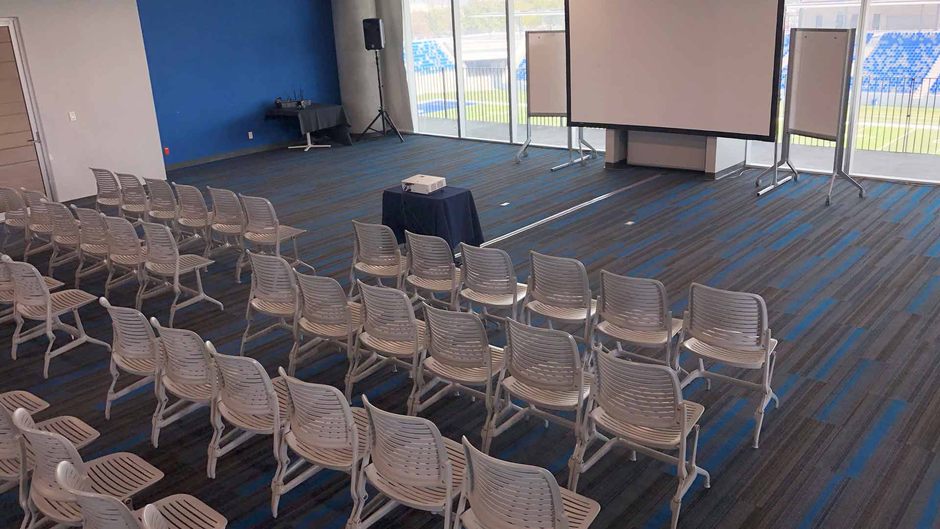 Sala con vista al estadio