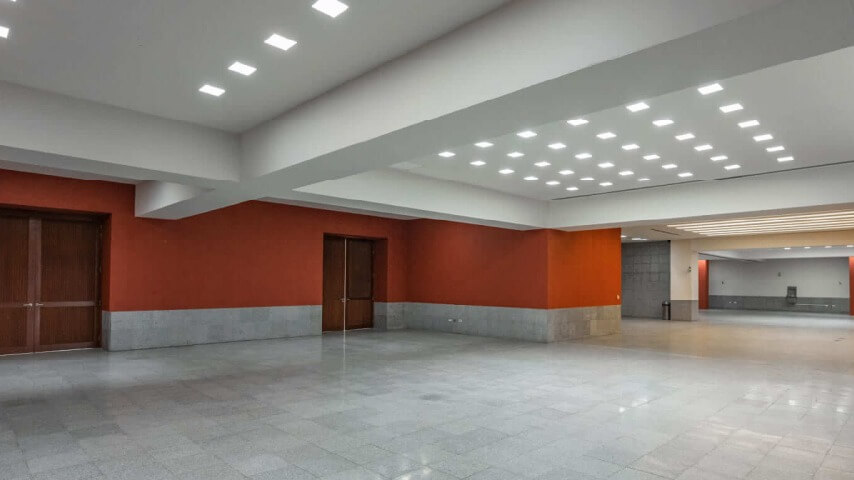 Sala de conferencias de Escuela de Gobierno