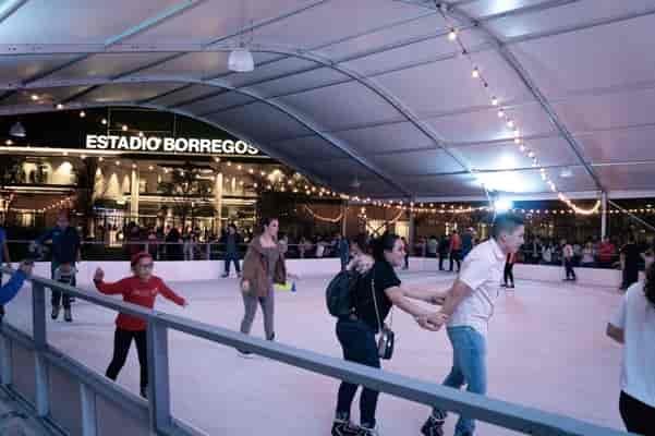 Pista de hielo en Fiestas Tec