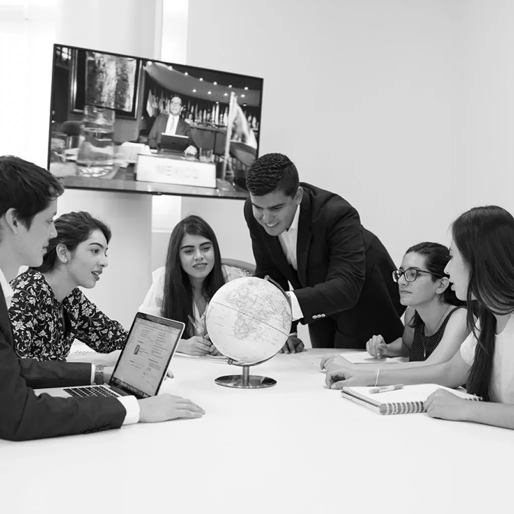 Estudiantes de Relaciones Internacionales