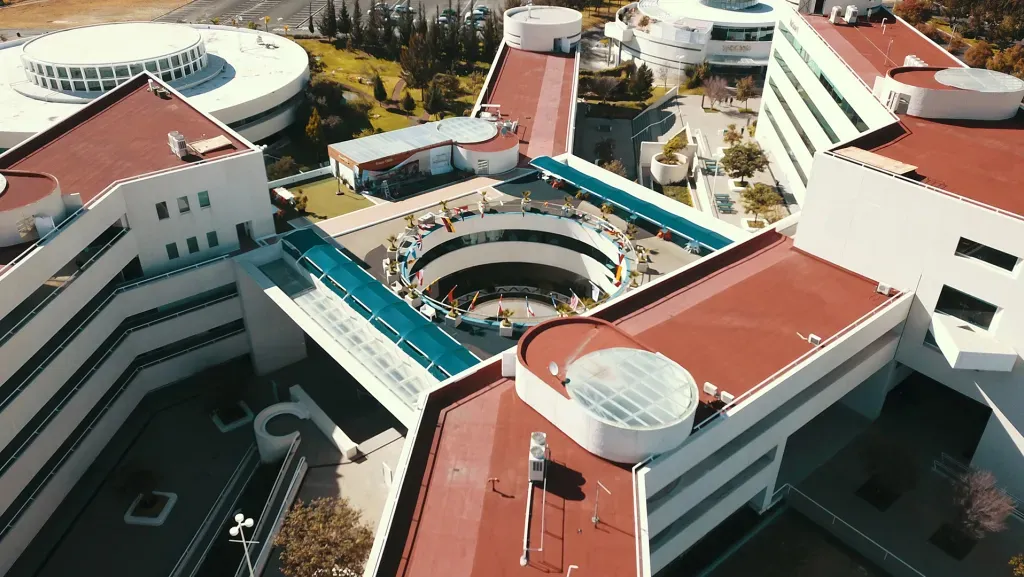 Universidad Tec de Monterrey en Puebla Plaza de las Banderas
